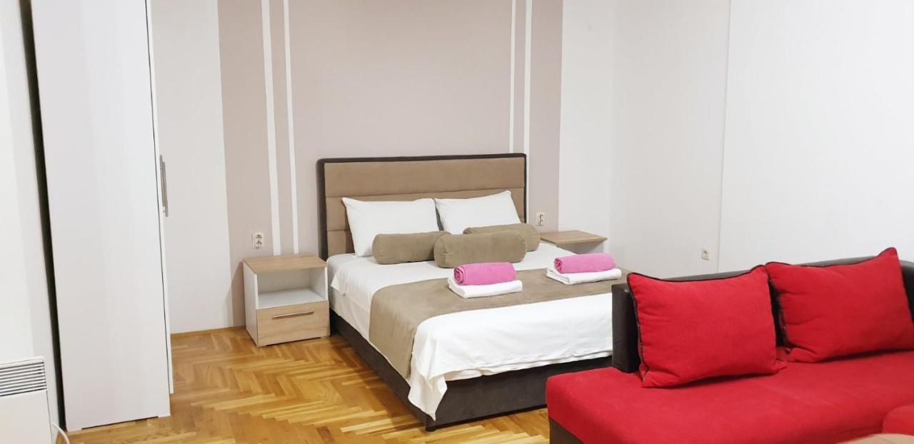 Front Beach Exclusive Apartments Struga Exterior photo